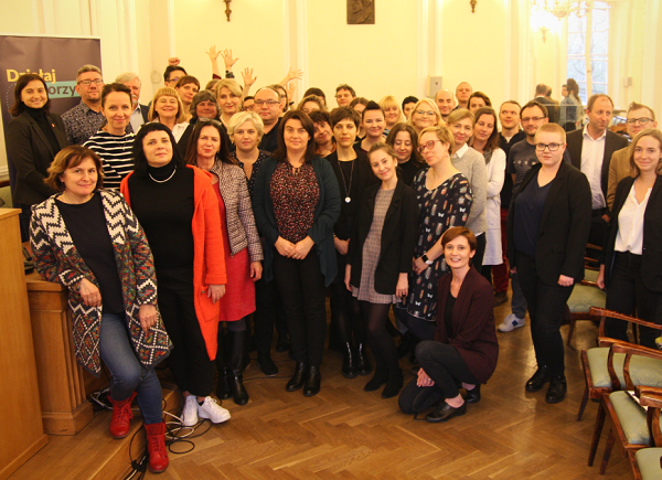 Uroczyste zakonczenie programu dla koordynatorow wolontariatu w domach kultury